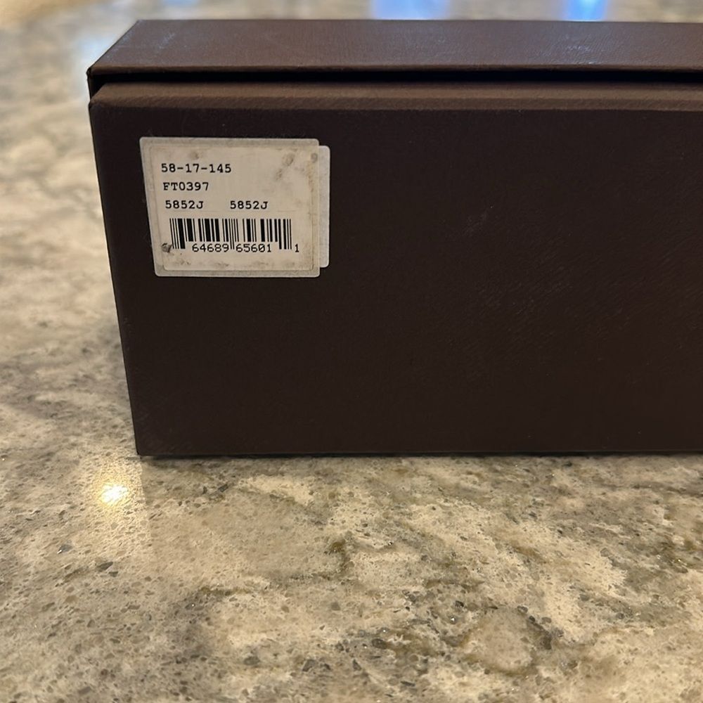 ✨ Tom Ford Sunglasses Box - Picture 3 of 3